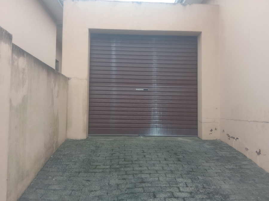 To Let 3 Bedroom Property for Rent in Amalinda Eastern Cape